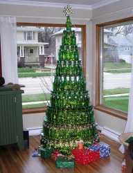 beer-bottle-christmas-tree.jpg