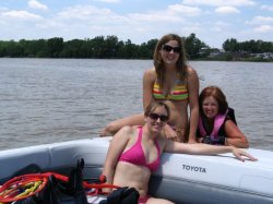 normal_Toyota_Epic_21_Boat_Babes.JPG