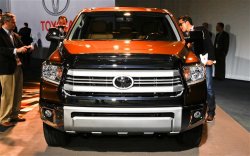 2014-Toyota-Tundra-1794-Edition-front-grille.jpg