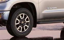 2014-Toyota-Tundra-front-wheel.jpg