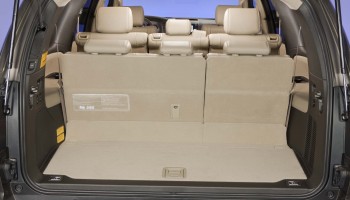 2015 Toyota Sequoia seat configuration